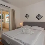 Amazing Grande With Swimming Pool 斯维蒂佩塔