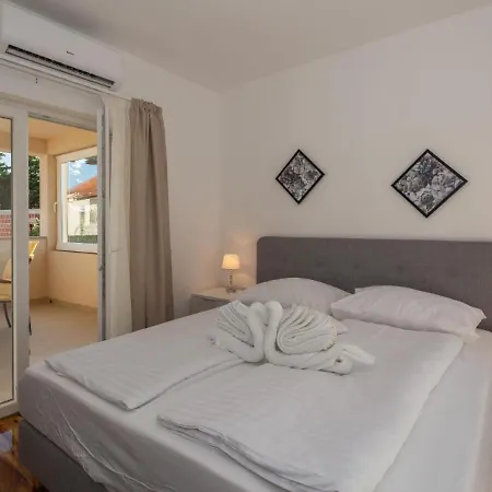 Amazing Grande With Swimming Pool Sveti Petar (Zadar)