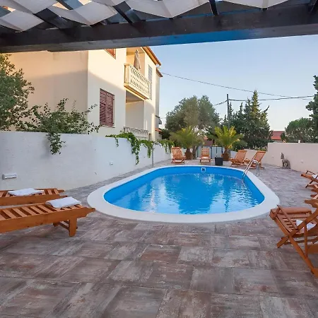 Willa Amazing Grande With Swimming Pool