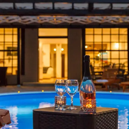 Amazing Grande With Swimming Pool * Sveti Petar (Zadar)