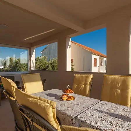 Βίλα Amazing Grande With Swimming Pool *