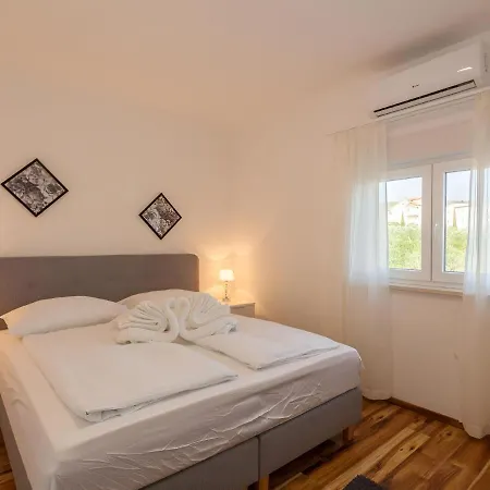 Amazing Grande With Swimming Pool Villa